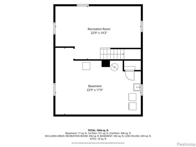 24351 Parklawn Street, Oak Park, MI 48237
