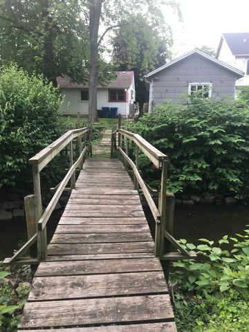 1953 Curtiss Street, Downers Grove, IL 60515