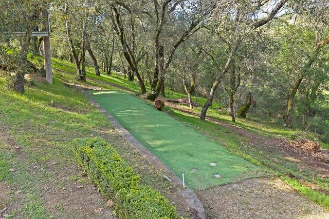 801 Samantha Ct, Healdsburg, CA 95448