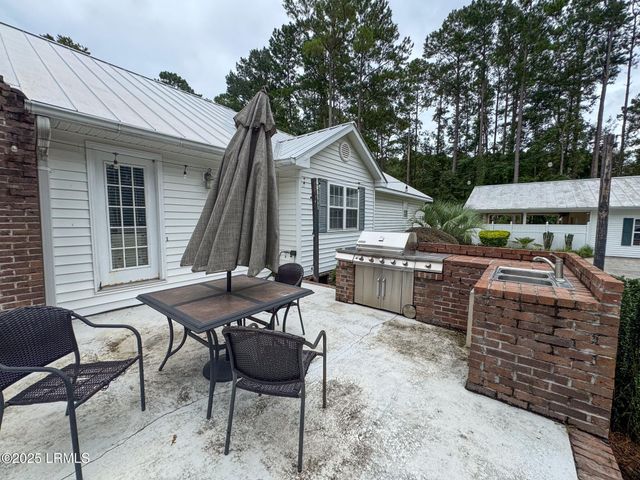 110 Woodland Avenue, Hampton, SC 29924