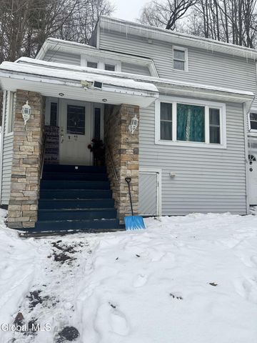 40 Northampton Road, Amsterdam, NY 12010