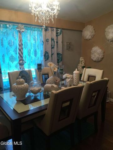 40 Northampton Road, Amsterdam, NY 12010