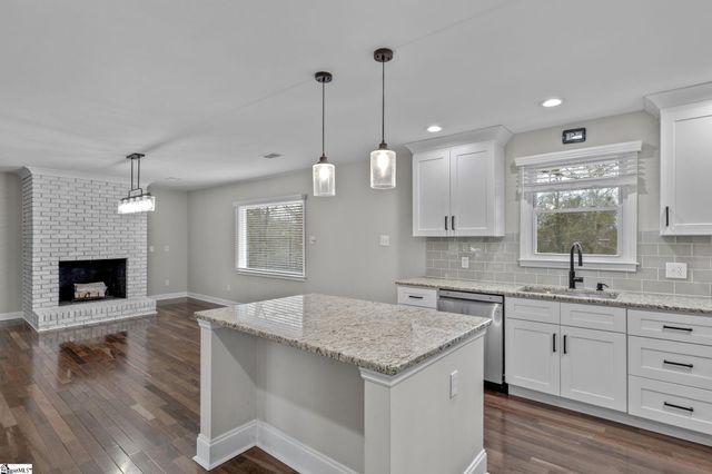 589 Andre Lane, Spartanburg, SC 29301