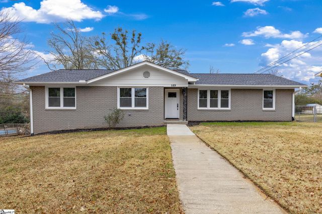 589 Andre Lane, Spartanburg, SC 29301