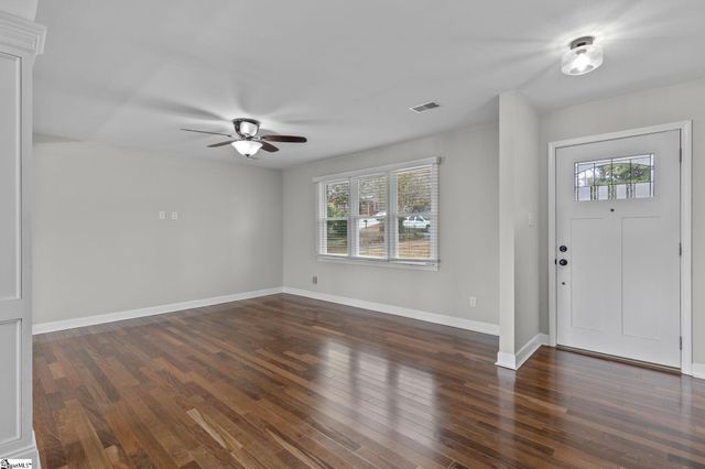 589 Andre Lane, Spartanburg, SC 29301