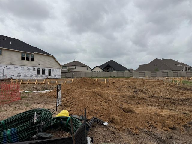 2506 Gleaming Pear Drive, Manvel, TX 77578