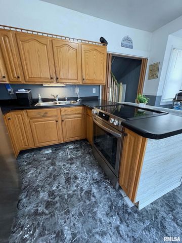 213 BELSLEY Street, South Pekin, IL 61563