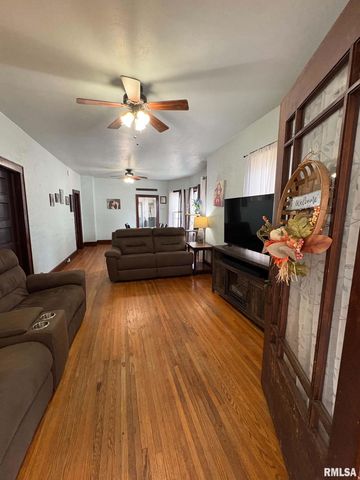 213 BELSLEY Street, South Pekin, IL 61563