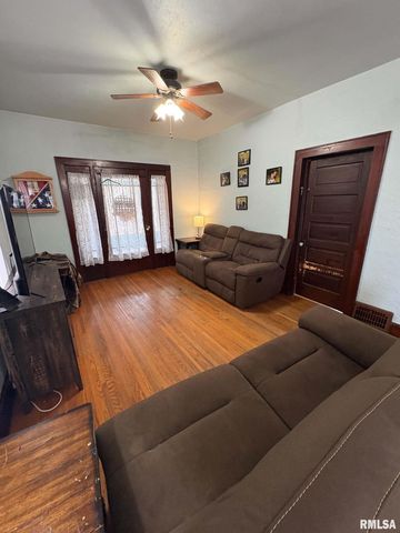 213 BELSLEY Street, South Pekin, IL 61563