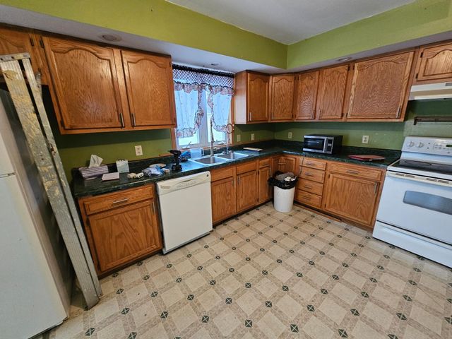 1061 1st Street N, Casselton, ND 58012