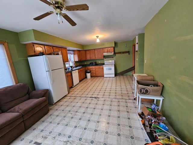 1061 1st Street N, Casselton, ND 58012