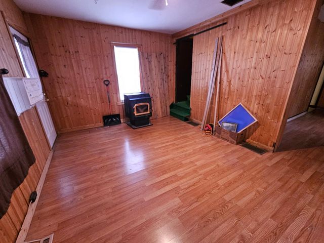 1061 1st Street N, Casselton, ND 58012