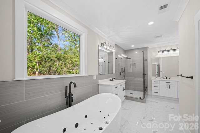 311 Hudson Drive, Harrisburg, NC 28075