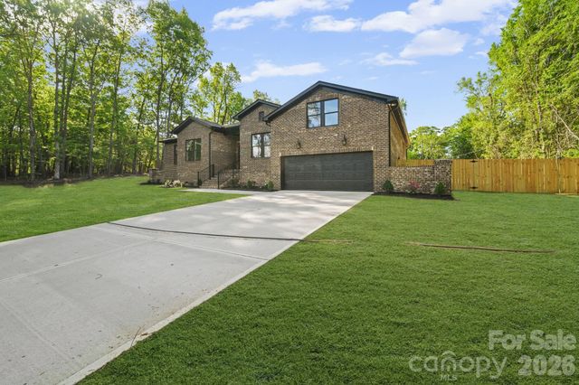 311 Hudson Drive, Harrisburg, NC 28075