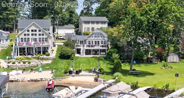 3762 Noble, Genoa Township, MI 48116