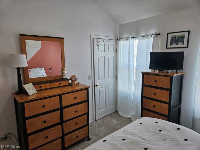 988 Hartford Village Boulevard, Columbus, OH 43228