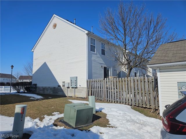 988 Hartford Village Boulevard, Columbus, OH 43228