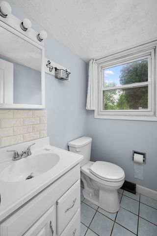 3876 18th Street, Bettendorf, IA 52722