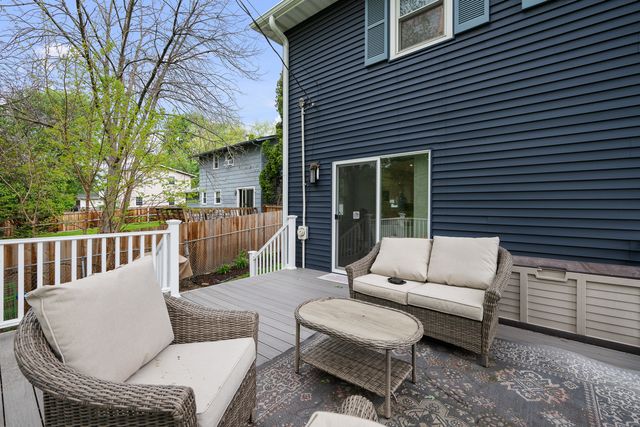 3876 18th Street, Bettendorf, IA 52722