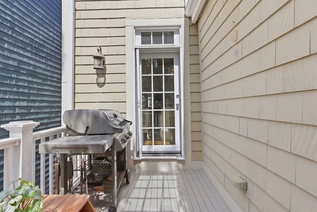 7 Mystic Street 2, Boston, MA 02129