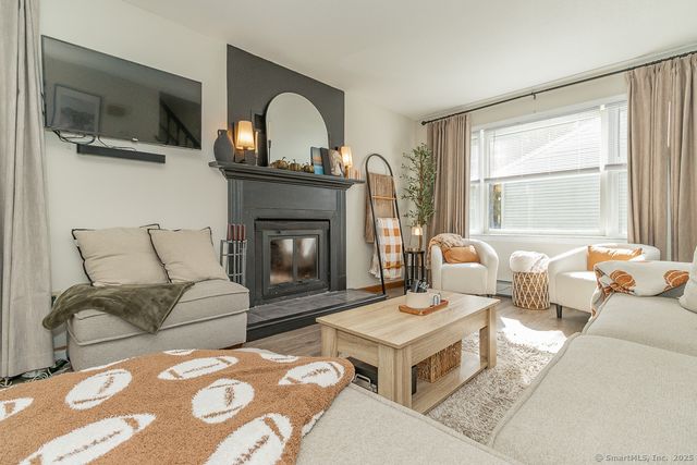 27 Deer Run Trail, Manchester, CT 06042