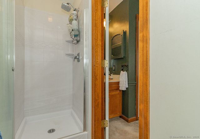 27 Deer Run Trail, Manchester, CT 06042