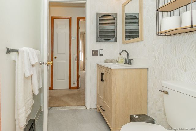 27 Deer Run Trail, Manchester, CT 06042