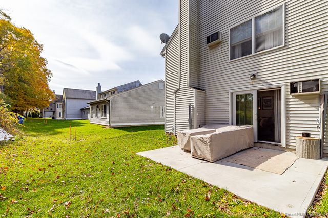 27 Deer Run Trail, Manchester, CT 06042