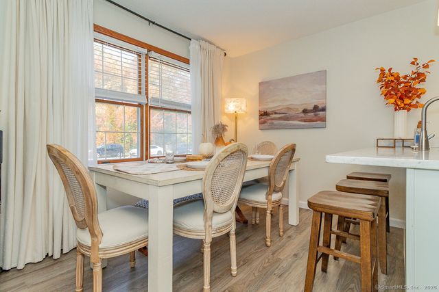 27 Deer Run Trail, Manchester, CT 06042