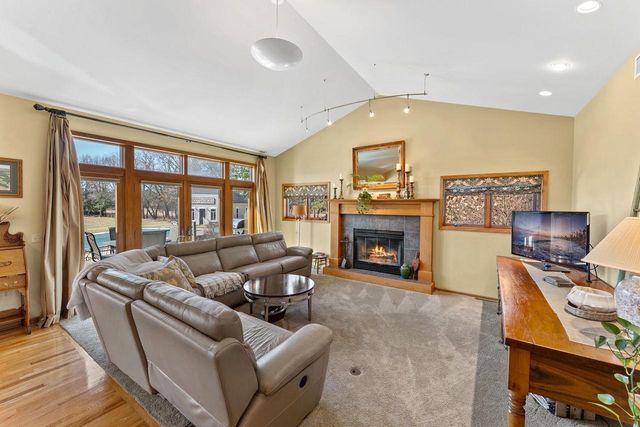 E10059 Block Road, Prairie Du Sac, WI 53578