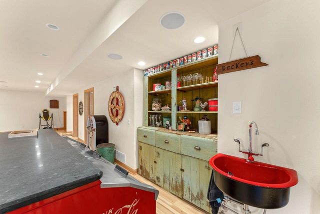 E10059 Block Road, Prairie Du Sac, WI 53578