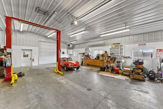 E10059 Block Road, Prairie Du Sac, WI 53578