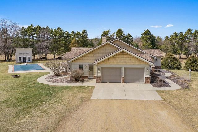 E10059 Block Road, Prairie Du Sac, WI 53578