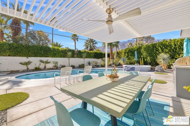 805 E Garden Road, Palm Springs, CA 92262