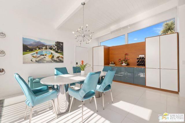 805 E Garden Road, Palm Springs, CA 92262