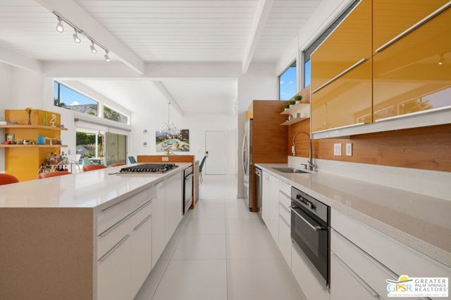 805 E Garden Road, Palm Springs, CA 92262