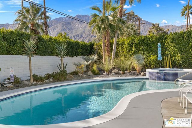 805 E Garden Road, Palm Springs, CA 92262