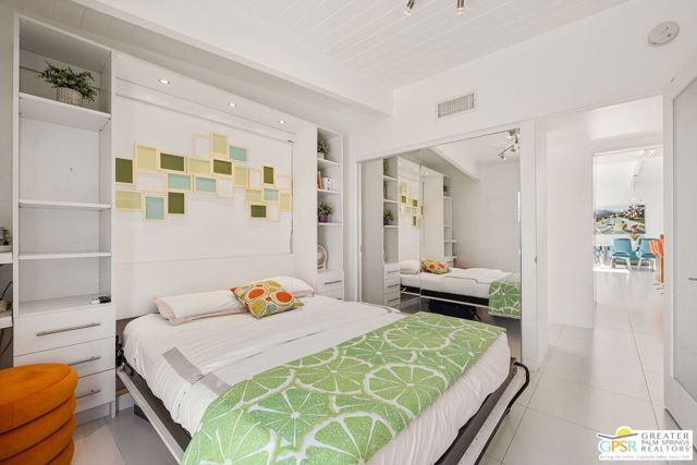 805 E Garden Road, Palm Springs, CA 92262