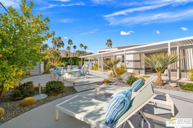 805 E Garden Road, Palm Springs, CA 92262