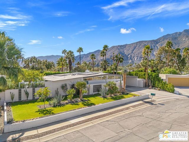 805 E Garden Road, Palm Springs, CA 92262