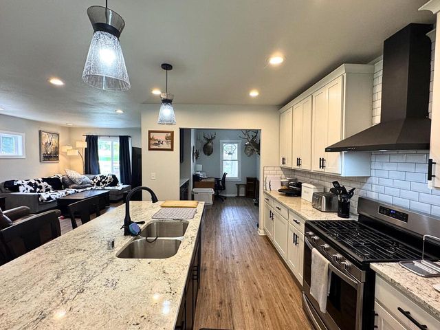 4221 Wood ROAD, Mount Pleasant, WI 53403