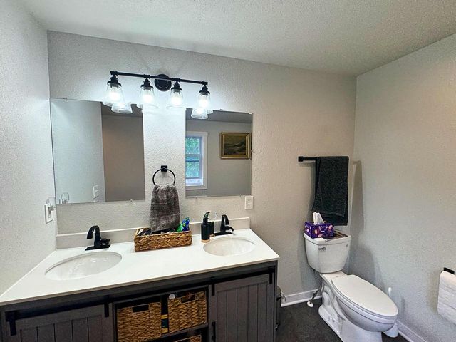4221 Wood ROAD, Mount Pleasant, WI 53403