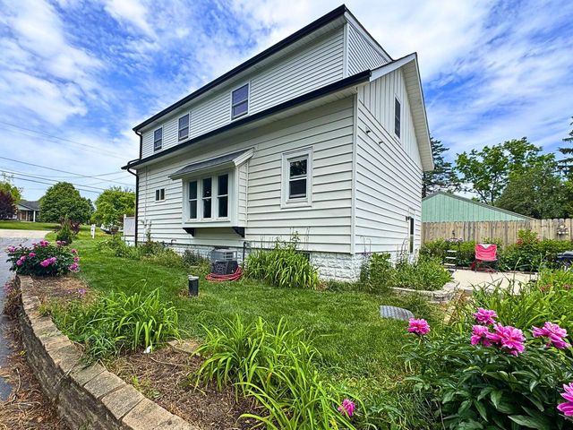 4221 Wood ROAD, Mount Pleasant, WI 53403