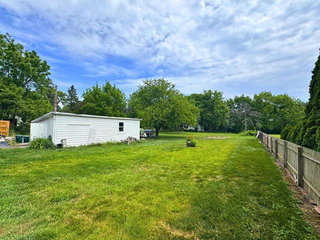 4221 Wood ROAD, Mount Pleasant, WI 53403