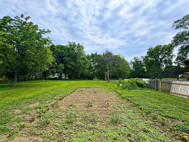 4221 Wood ROAD, Mount Pleasant, WI 53403