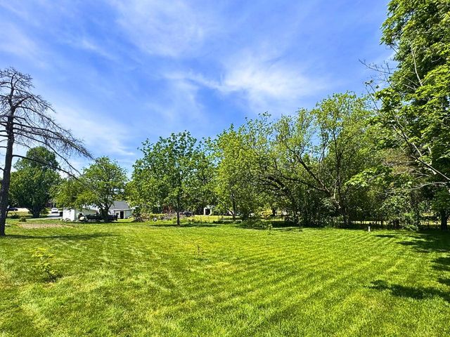 4221 Wood ROAD, Mount Pleasant, WI 53403
