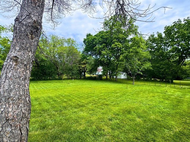 4221 Wood ROAD, Mount Pleasant, WI 53403