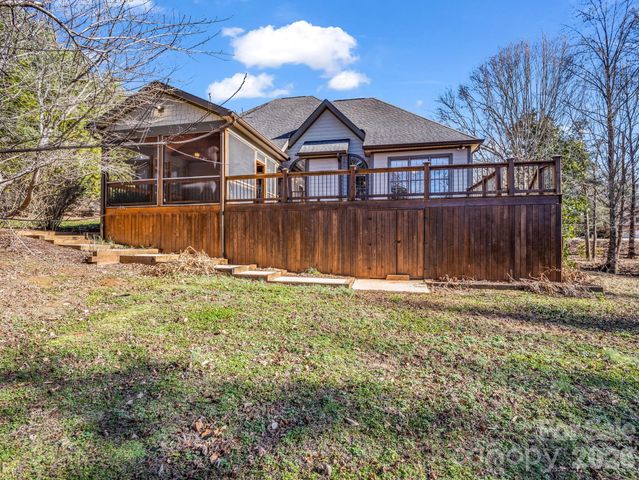 60 Bridge Lane, Tryon, NC 28782