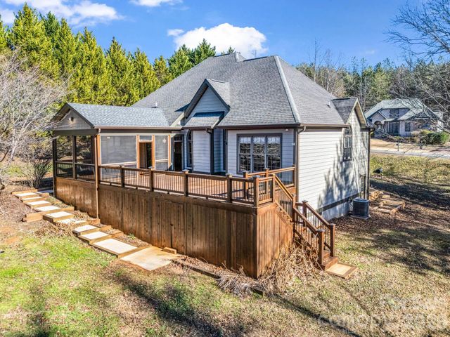 60 Bridge Lane, Tryon, NC 28782