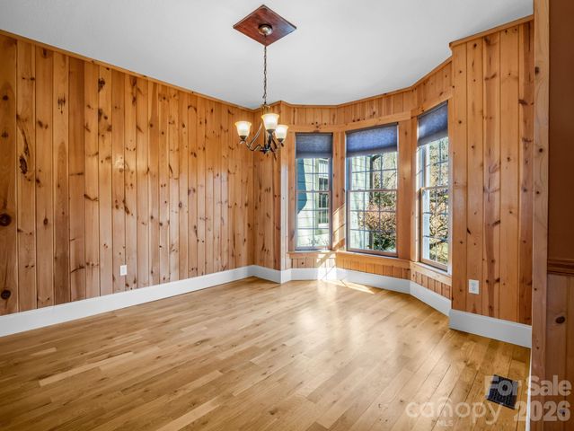 60 Bridge Lane, Tryon, NC 28782